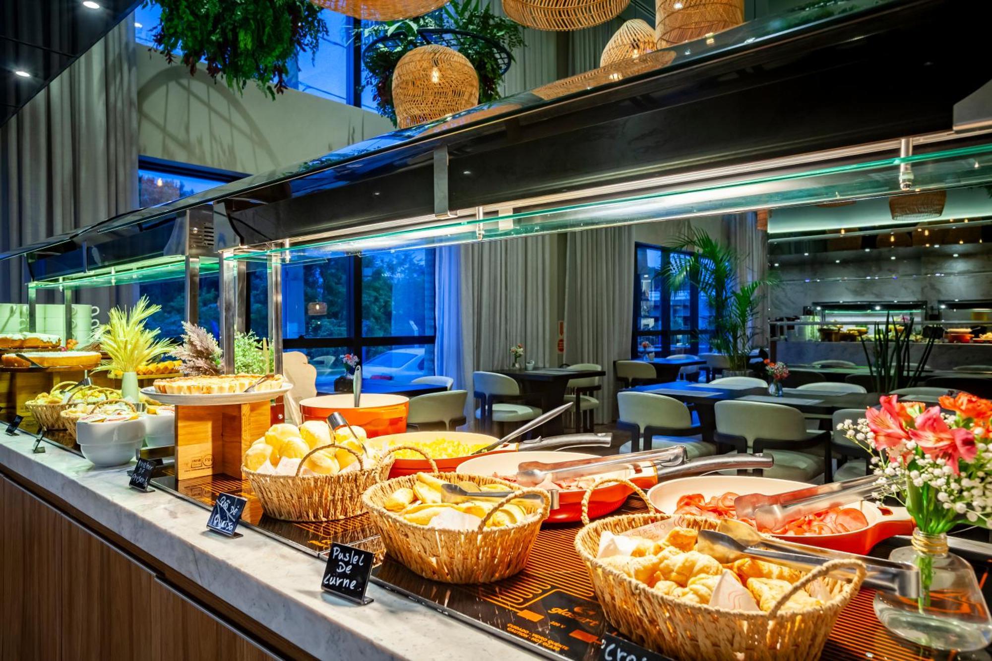 Tri Hotel Premium Itapema Luaran gambar