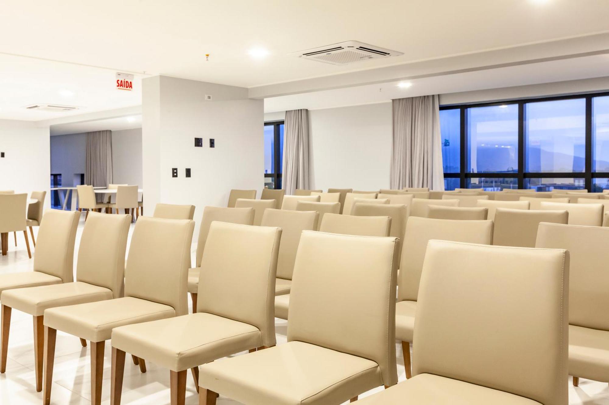 Tri Hotel Premium Itapema Luaran gambar